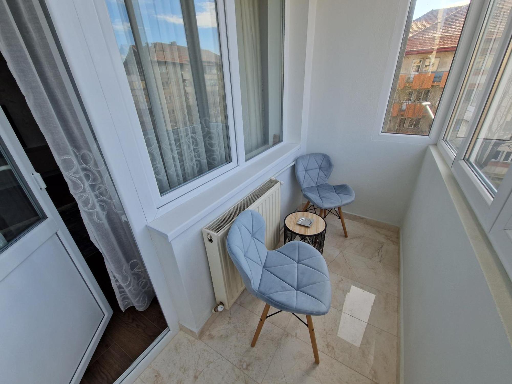 Downtown Apartment Ramnicu Valcea Luaran gambar
