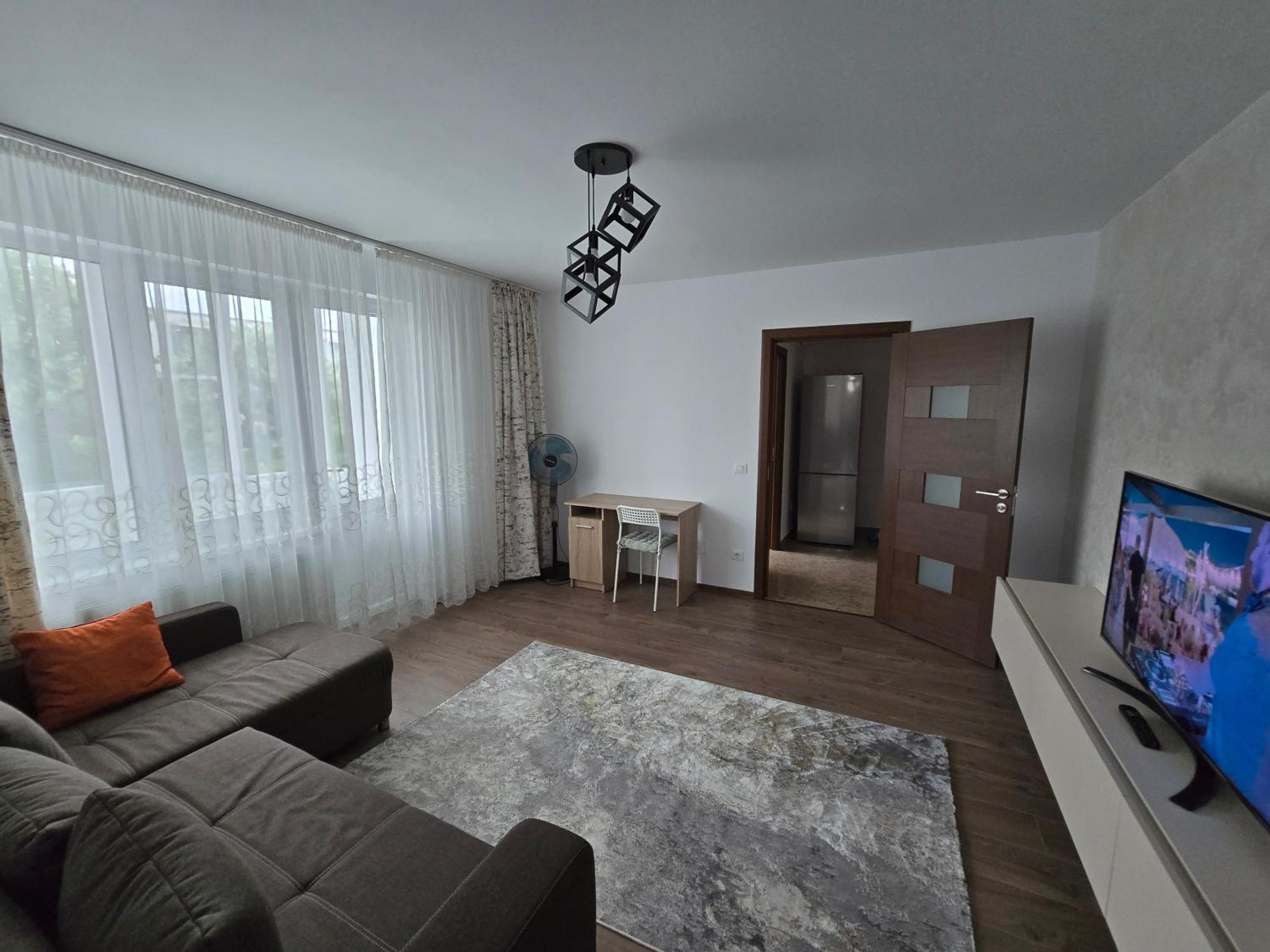 Downtown Apartment Ramnicu Valcea Luaran gambar
